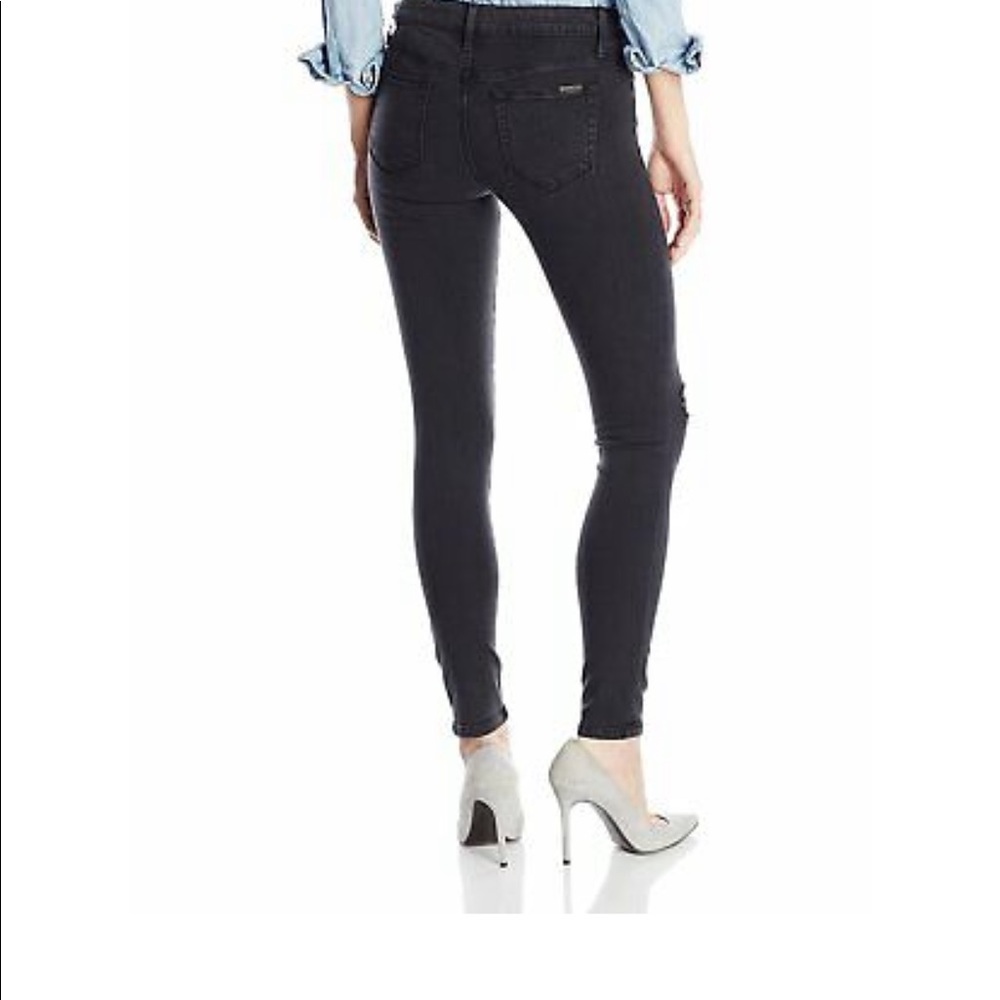 Joes jeans flawless the vixen skinny ankle.  Size 27